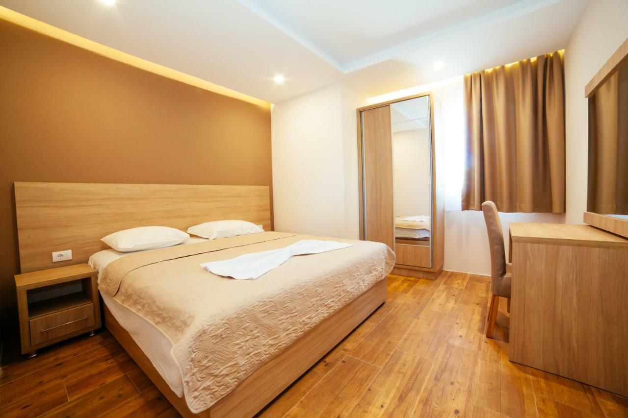 Adriatica Sea & Sun Bed and Breakfast Ulcinj Exterior foto
