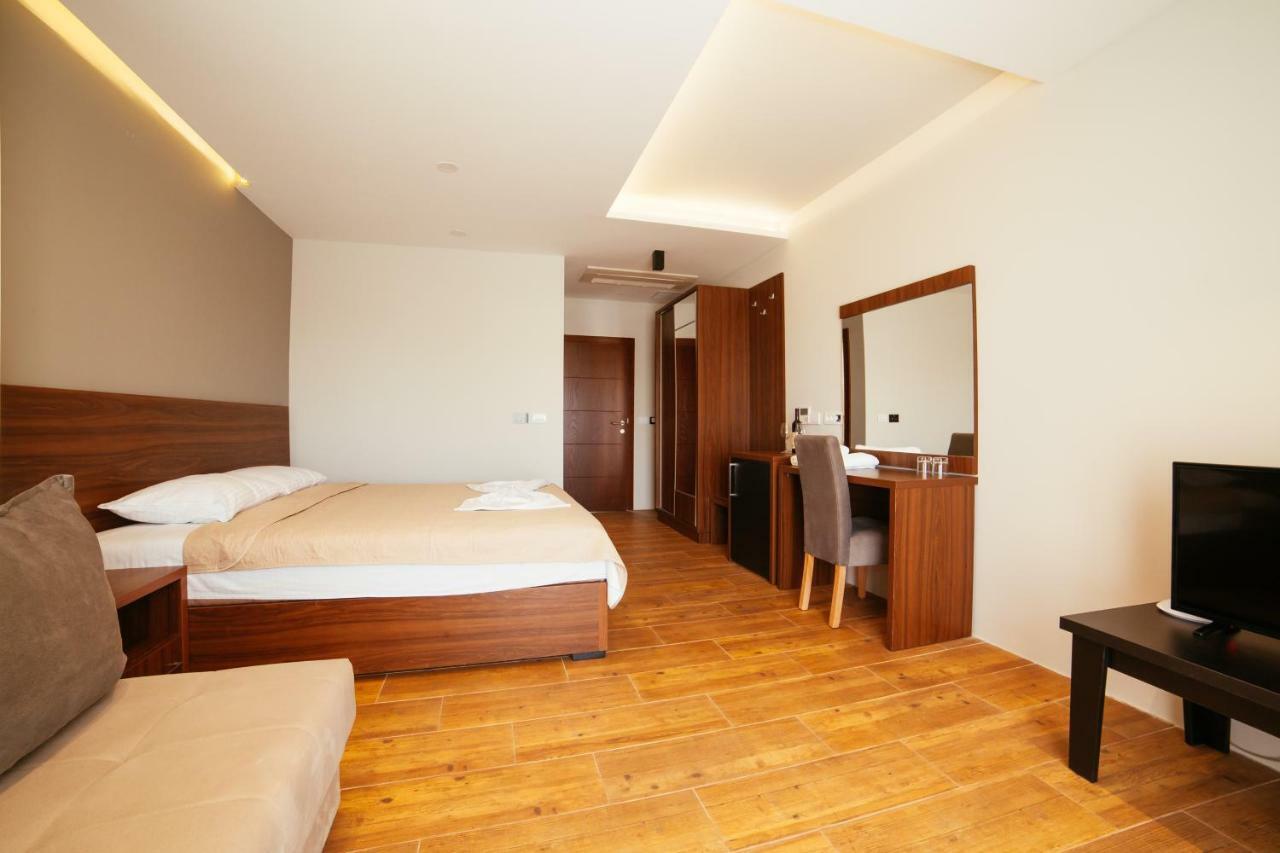 Adriatica Sea & Sun Bed and Breakfast Ulcinj Exterior foto